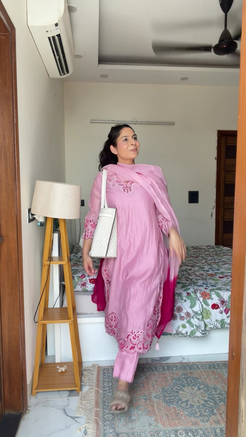 Masakali Outfit (Pink)