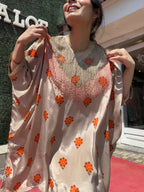 Beige V-neck kaftan set